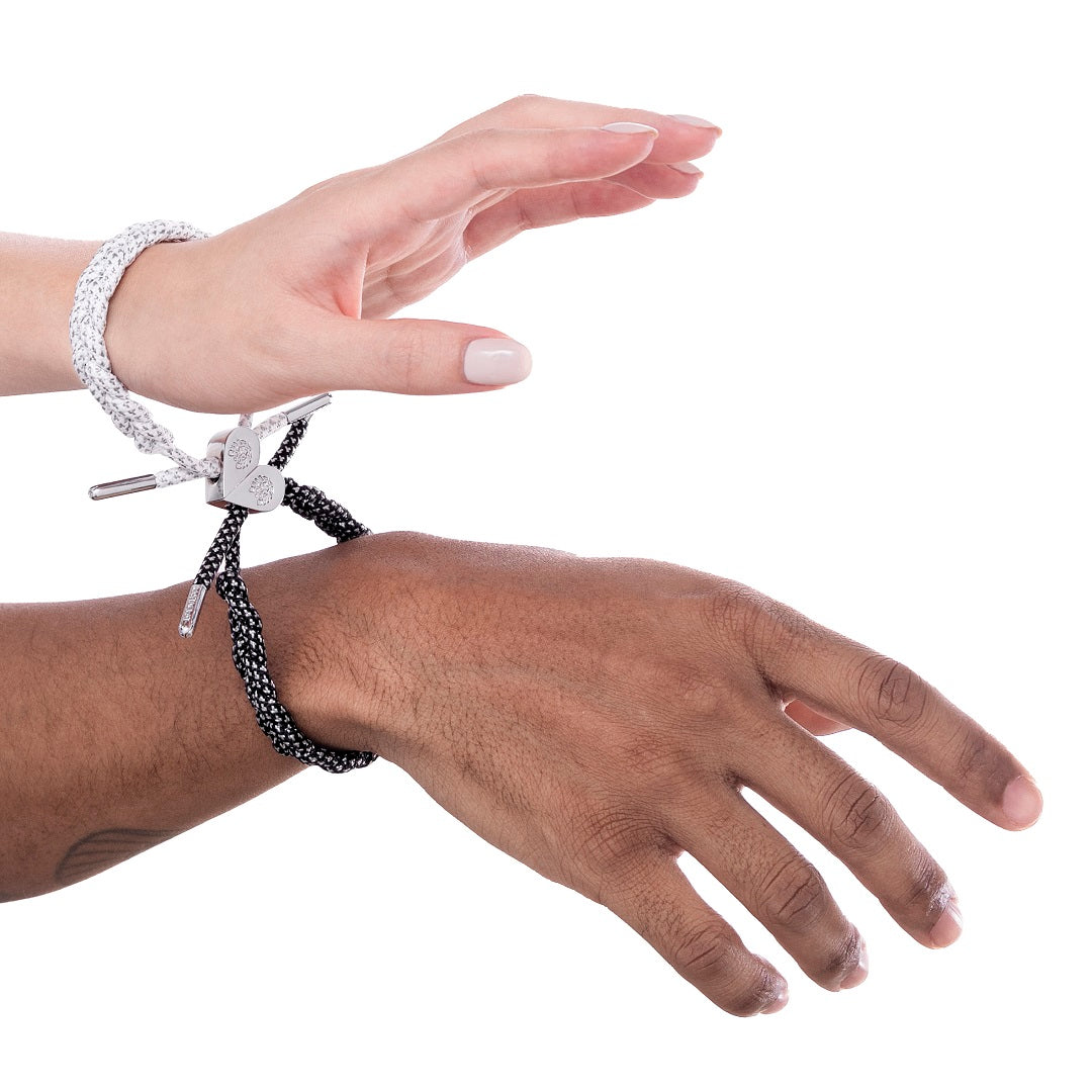 "Chromates" Magnetic Heart Bracelet Set